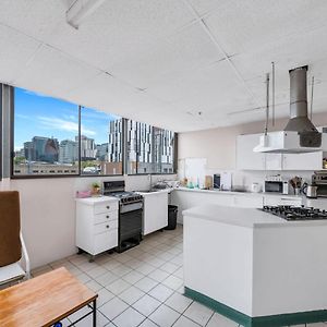 Studio 19 Wright Lodge